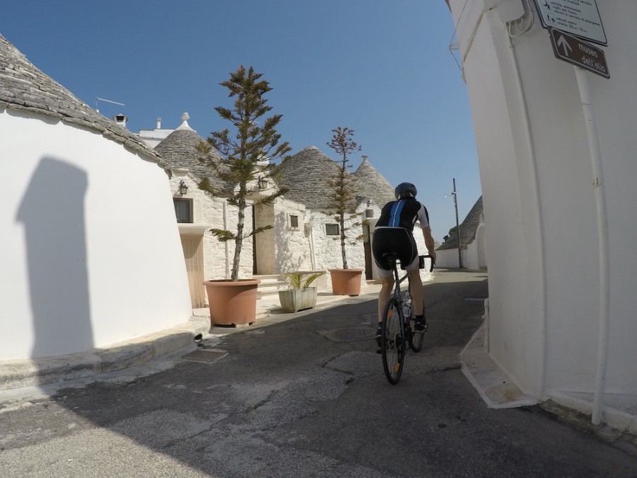 viaggio in bici Alberobello
